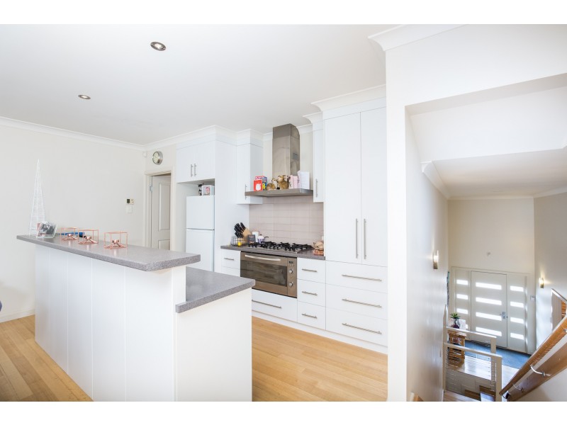 2/8 Lake Terrace West, Mount Gambier SA 5290