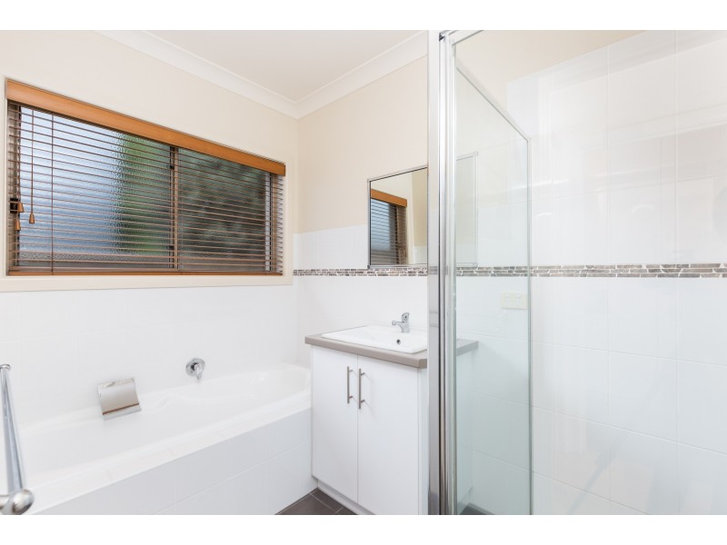 2/8 Lake Terrace West, Mount Gambier SA 5290