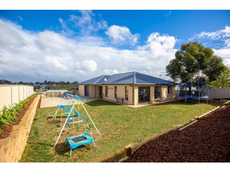 13 Stella Place, Mount Gambier SA 5290