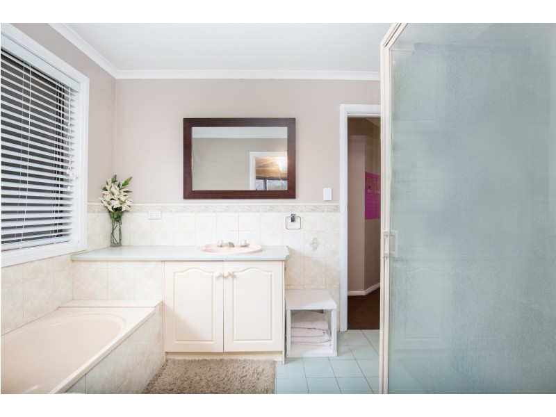 10 Woodlands Drive, Mount Gambier SA 5290