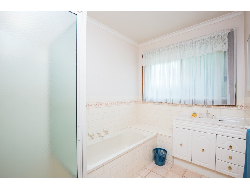 16 Westlands Court, Mount Gambier SA 5290