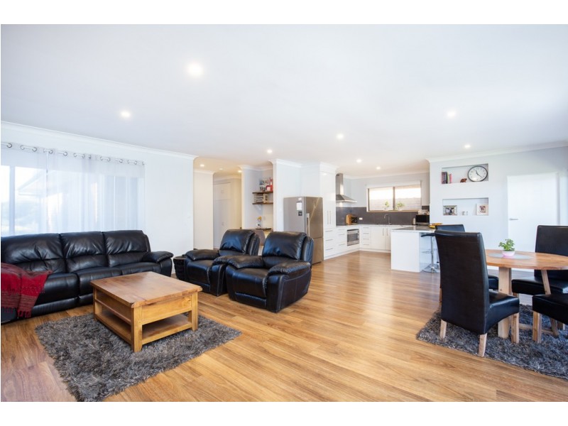 6 Tweed Crescent, Mount Gambier SA 5290