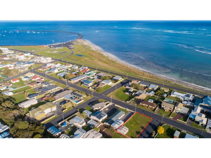 20 Compton Street, Port Macdonnell SA 5291