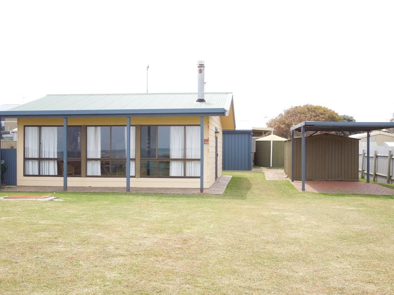 96 Sea Parade, Port Macdonnell SA 5291