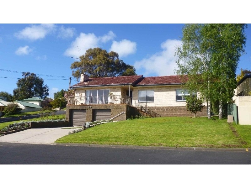 43 Lake Terrace West, Mount Gambier SA 5290