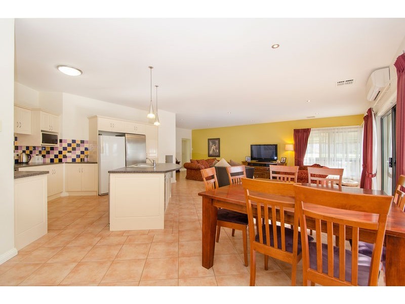 205 Wireless Road West, Mount Gambier SA 5290