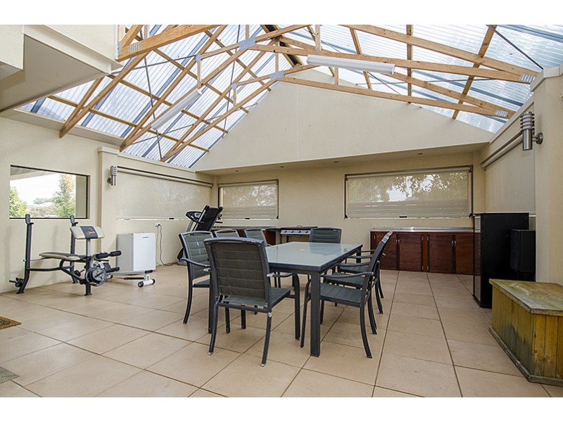 8 Glenmont Crescent, Mount Gambier SA 5290