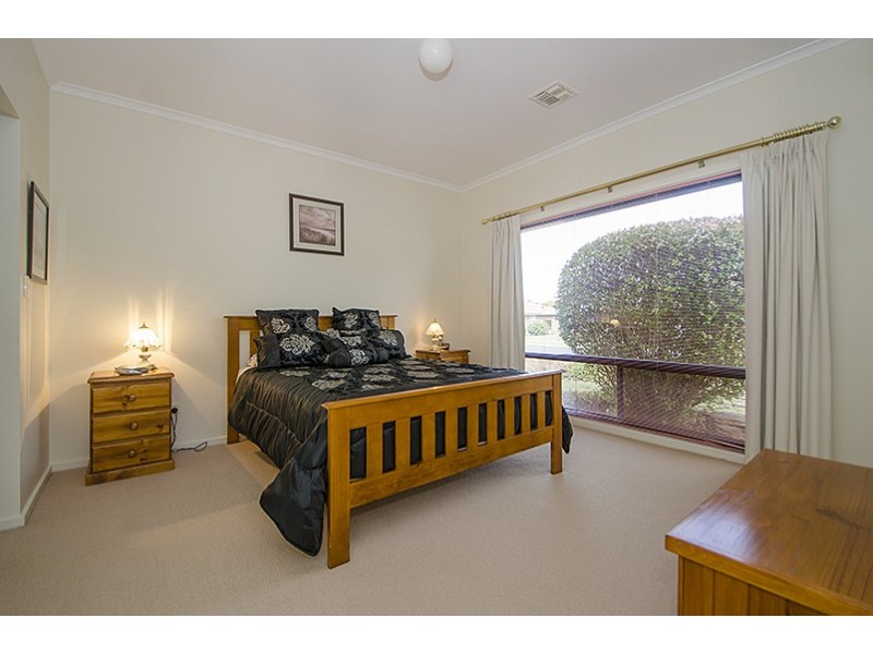 8 Glenmont Crescent, Mount Gambier SA 5290