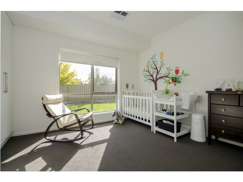 7 Lakewood Avenue, Mount Gambier SA 5290