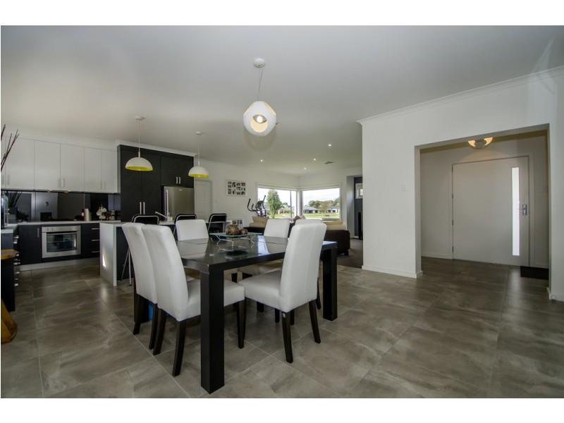 7 Lakewood Avenue, Mount Gambier SA 5290