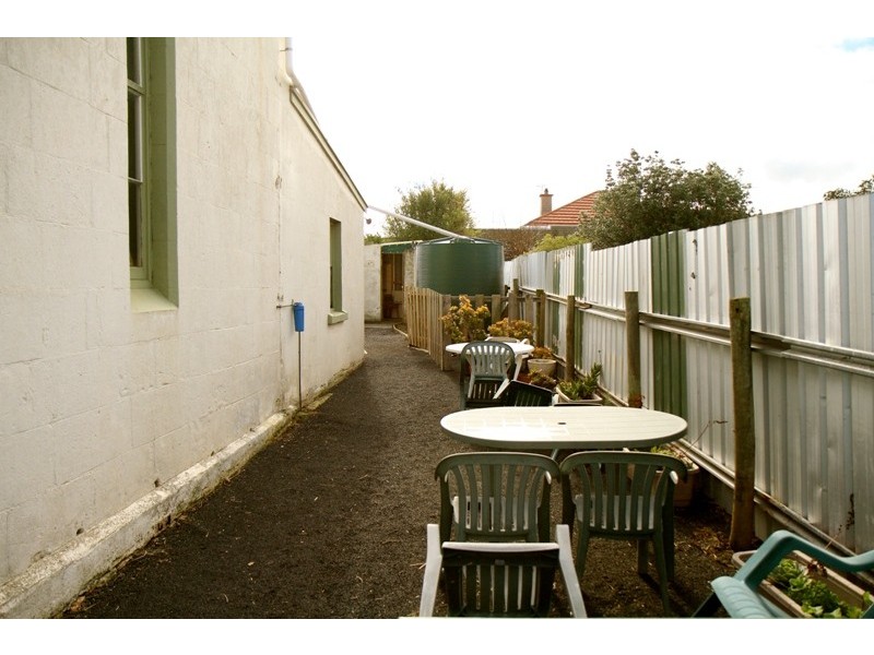 4 Kingsley Road, Allendale East SA 5291