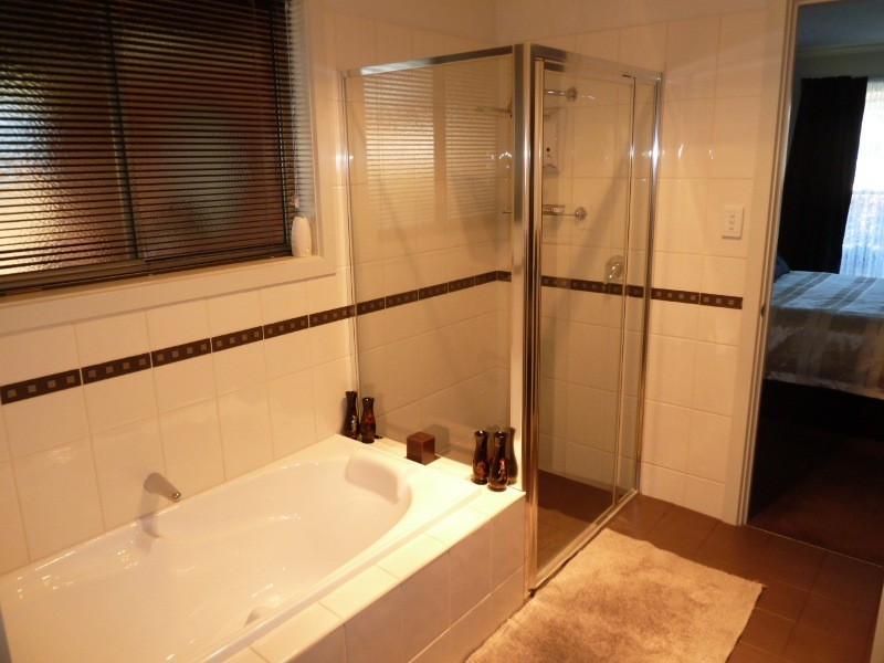 16 Gilmore Close, Mount Gambier SA 5290