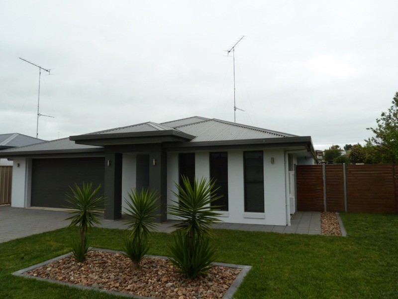 18 Gilmore Close, Mount Gambier SA 5290