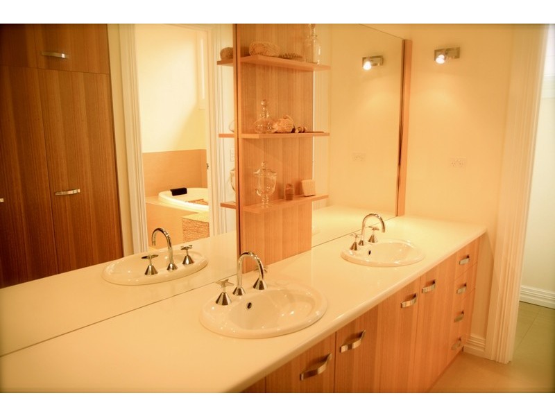 9 Kyrenia Court, Mount Gambier SA 5290