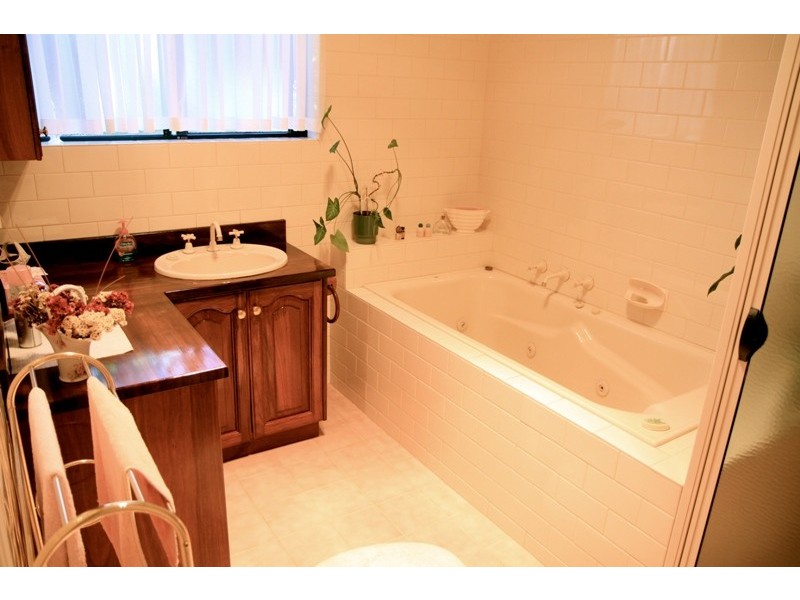 6 King Grove, Mount Gambier SA 5290