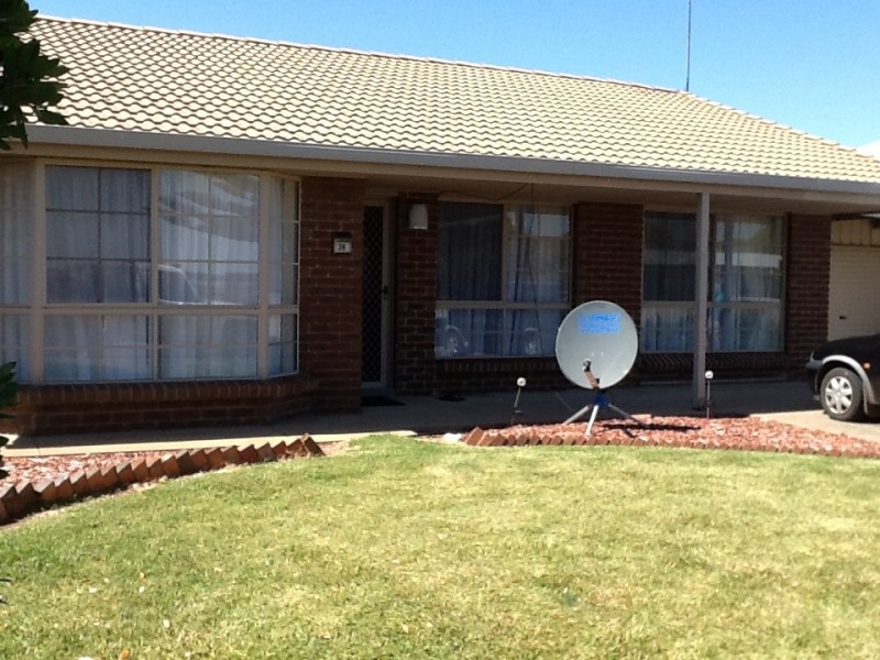 35 Elizabeth Street, Port Macdonnell SA 5291