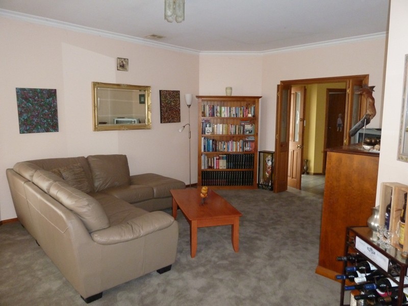 2 Highland Drive, Mount Gambier SA 5290