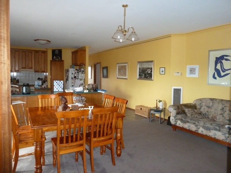 2 Highland Drive, Mount Gambier SA 5290