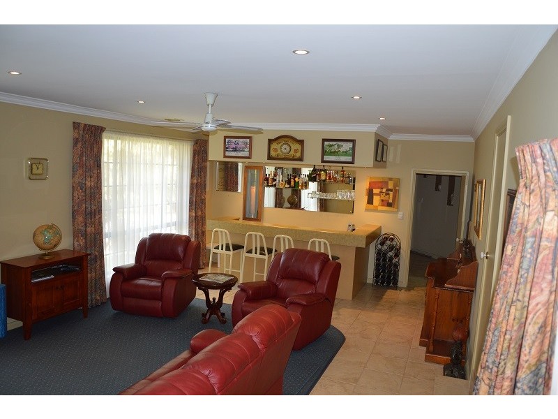 8 Dalkeith Drive, Mount Gambier SA 5290