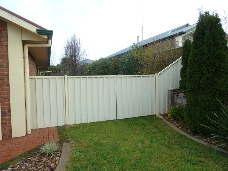 11 Oakridge Crescent, Mount Gambier SA 5290