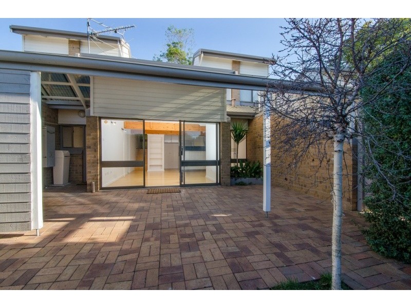 2/4 Lake Terrace West, Mount Gambier SA 5290