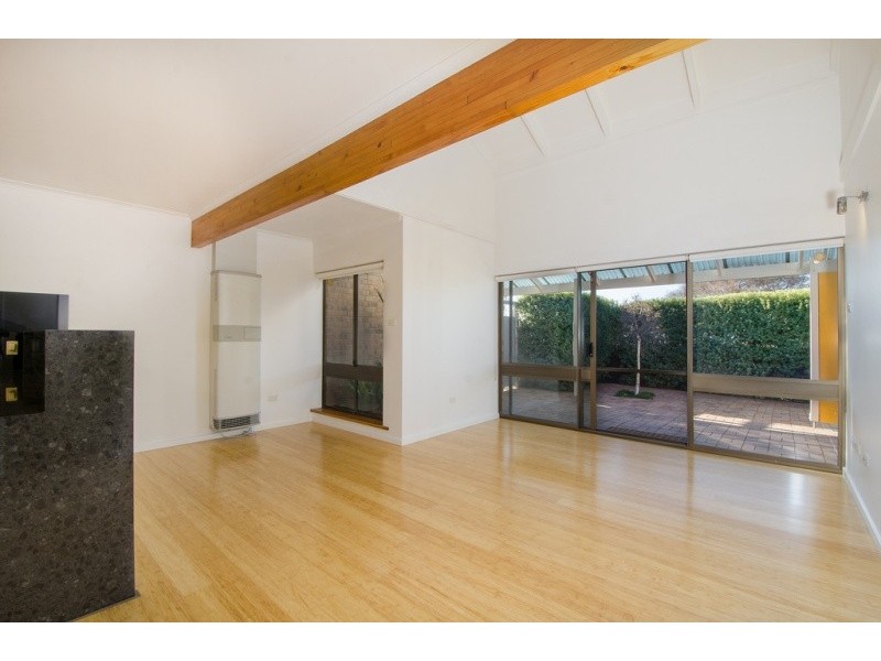 2/4 Lake Terrace West, Mount Gambier SA 5290