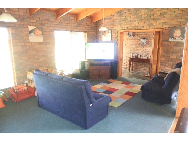 7 Ronald Grove, Mount Gambier SA 5290