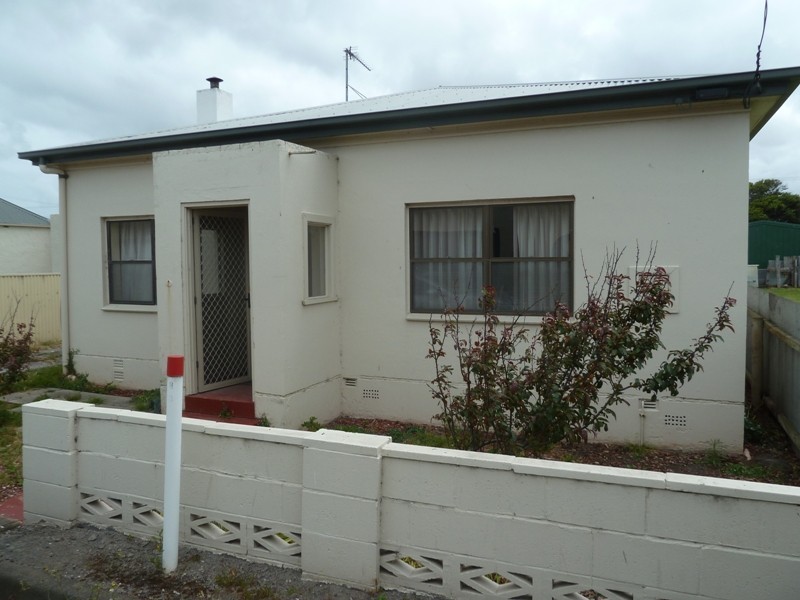 22 Milstead Street, Port Macdonnell SA 5291