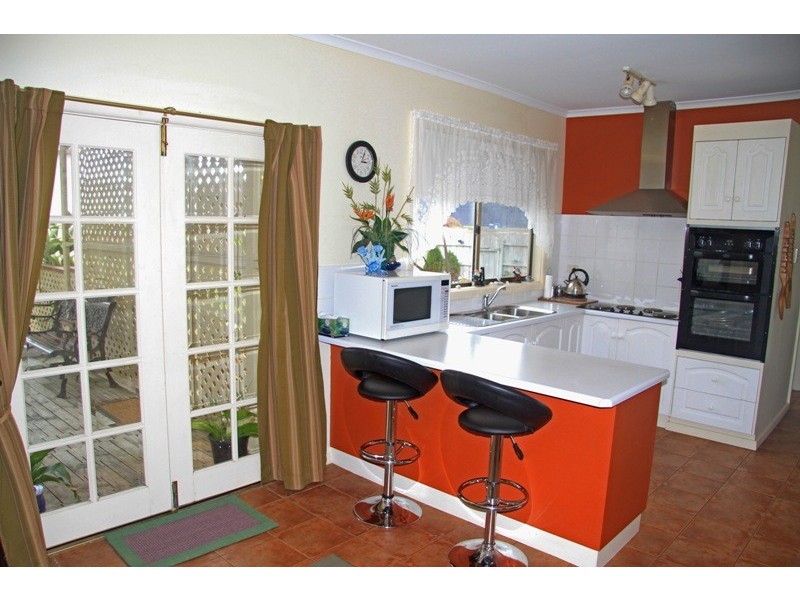 6 Saunders Road, Blackfellows Caves SA 5291