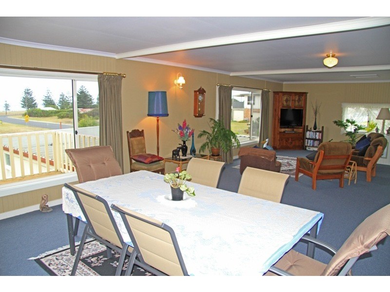 6 Saunders Road, Blackfellows Caves SA 5291