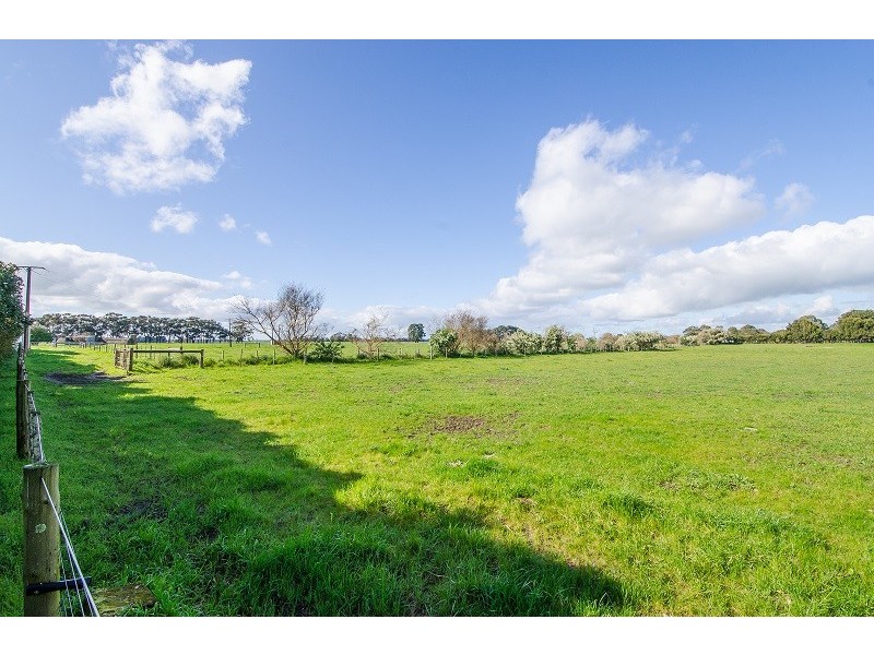 212 Fern Road, Mil Lel SA 5291