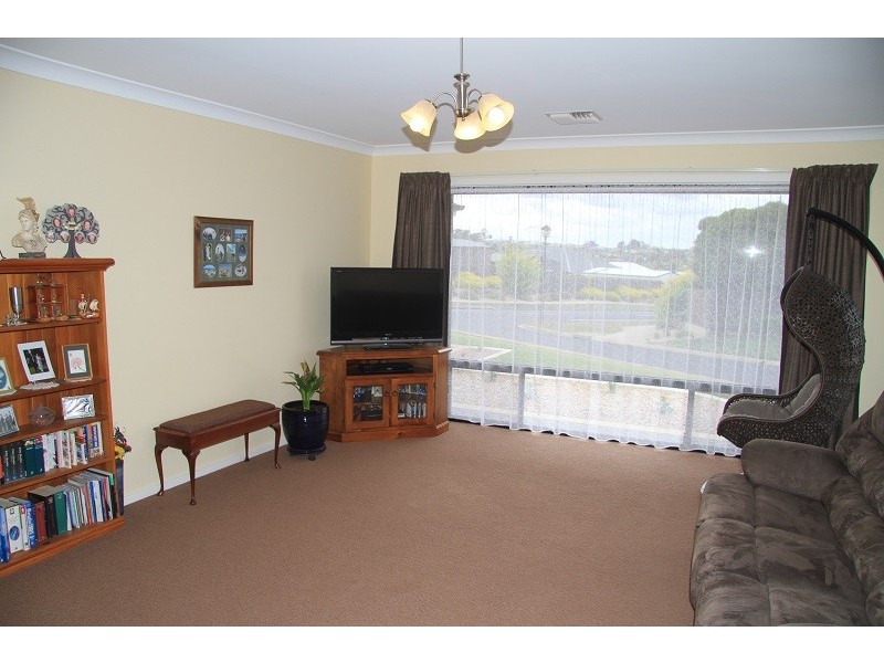 2 Skyline Place, Mount Gambier SA 5290
