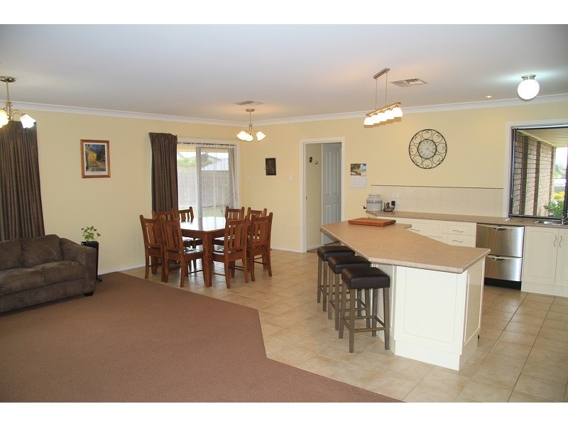 2 Skyline Place, Mount Gambier SA 5290