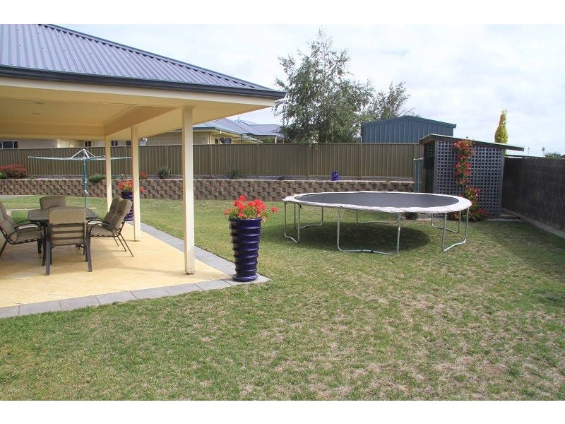 2 Skyline Place, Mount Gambier SA 5290