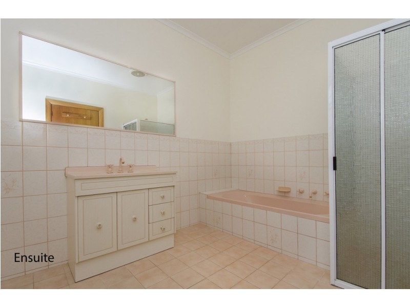 6 Tenison Drive, Mount Gambier SA 5290