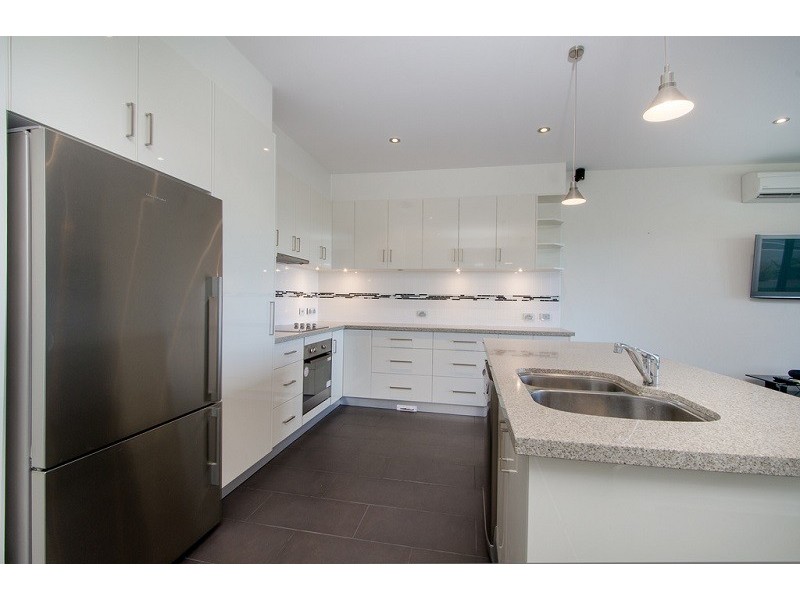 77B Sea Parade, Port Macdonnell SA 5291