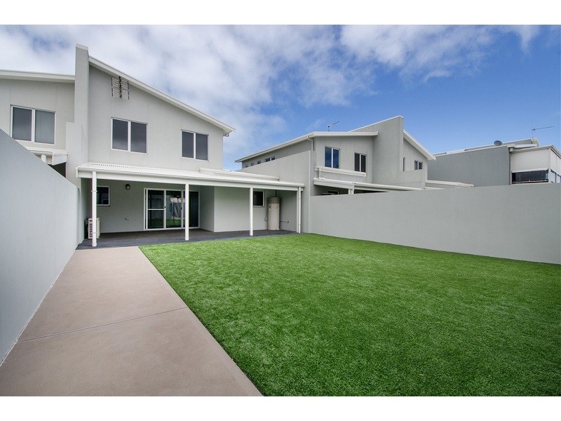 77B Sea Parade, Port Macdonnell SA 5291