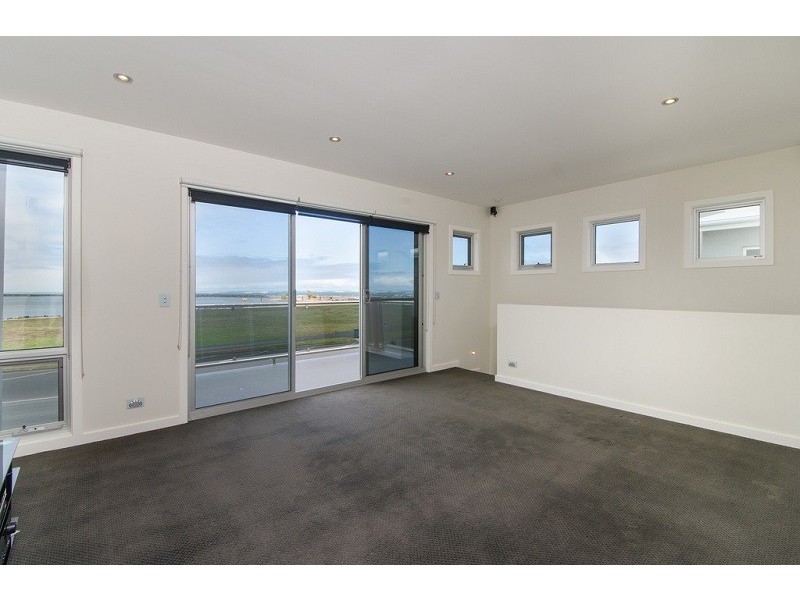 77B Sea Parade, Port Macdonnell SA 5291