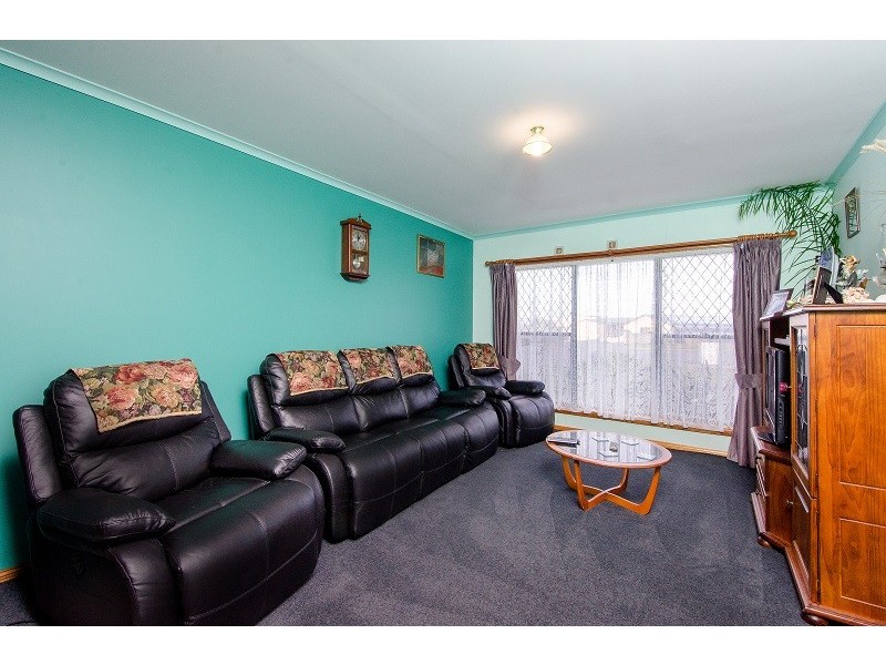 15 Lila Crescent, Nene Valley SA 5291