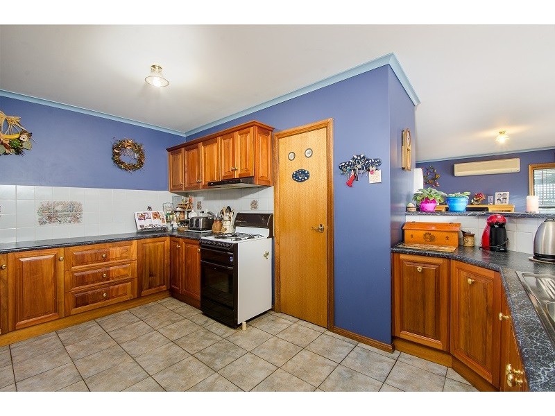 15 Lila Crescent, Nene Valley SA 5291