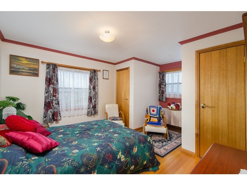 15 Lila Crescent, Nene Valley SA 5291