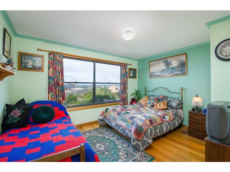 15 Lila Crescent, Nene Valley SA 5291