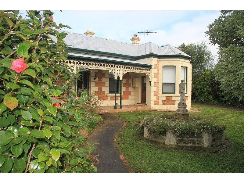 35 Jubilee Hwy West, Mount Gambier SA 5290