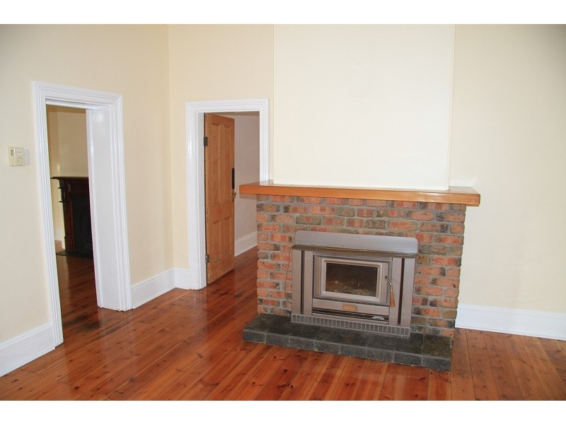 35 Jubilee Hwy West, Mount Gambier SA 5290