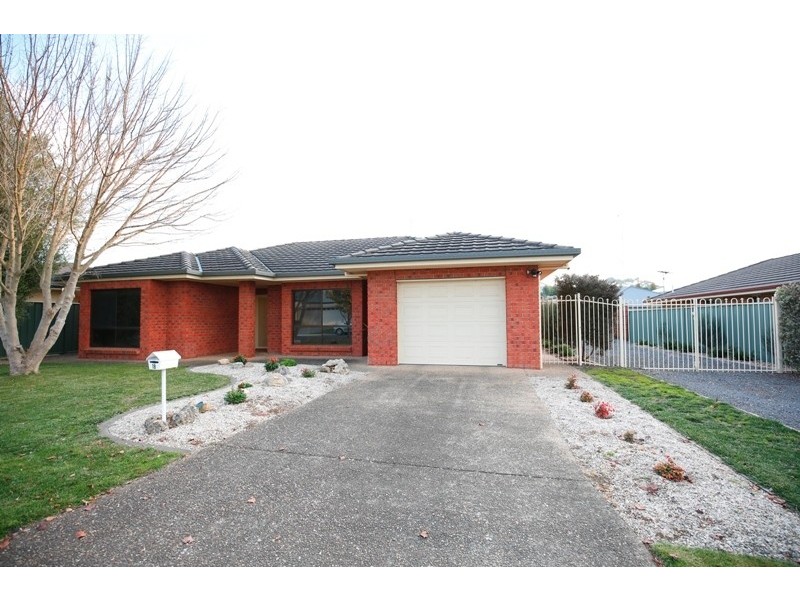 18 Saint Martins Drive, Mount Gambier SA 5290