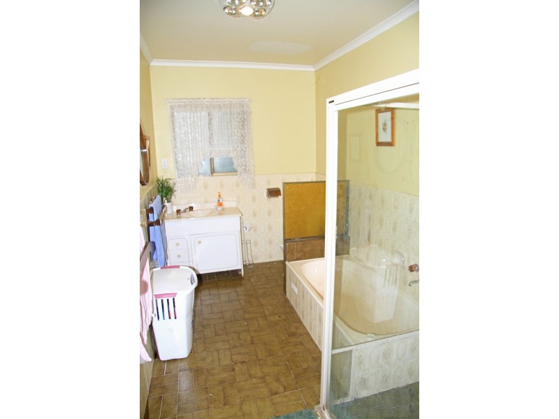 24 Ramsay Avenue, Mount Gambier SA 5290