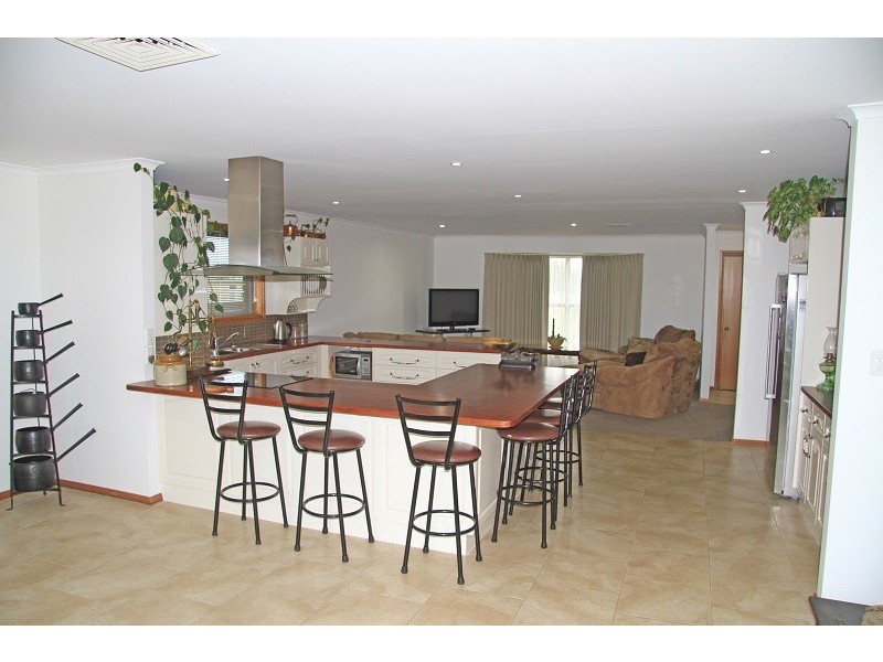 6 Livingston Street, Blackfellows Caves SA 5291