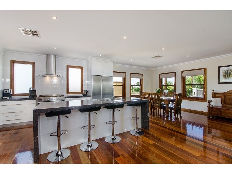 62 Bay Road, Mount Gambier SA 5290