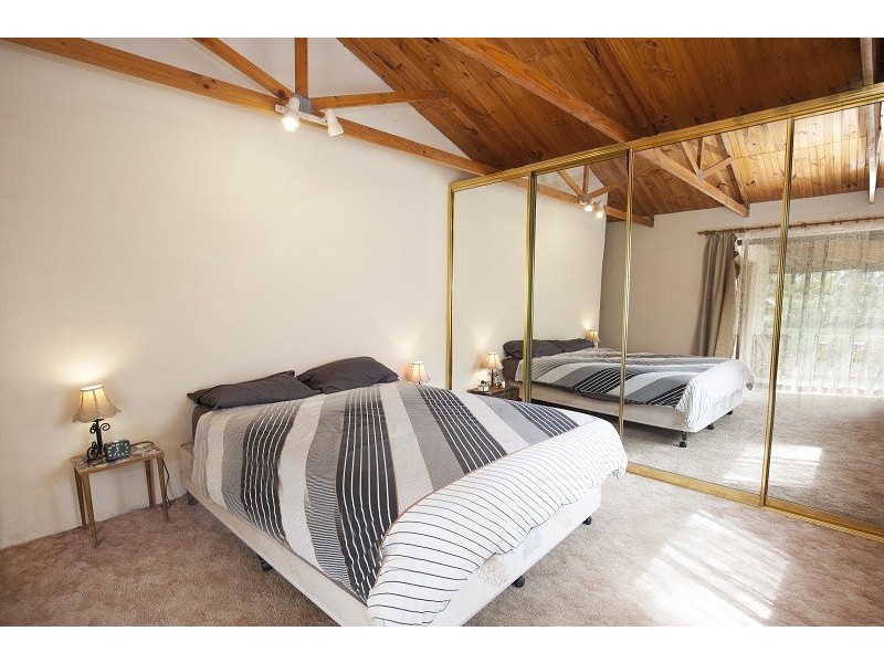 18 Harley Street, Allendale East SA 5291