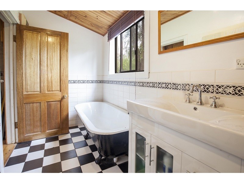 18 Harley Street, Allendale East SA 5291